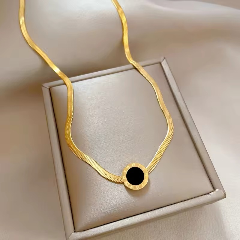 Roman Black Round Snake chain Necklace