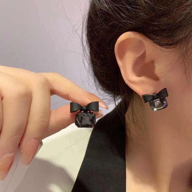 Black Bow crystal Korean earrings